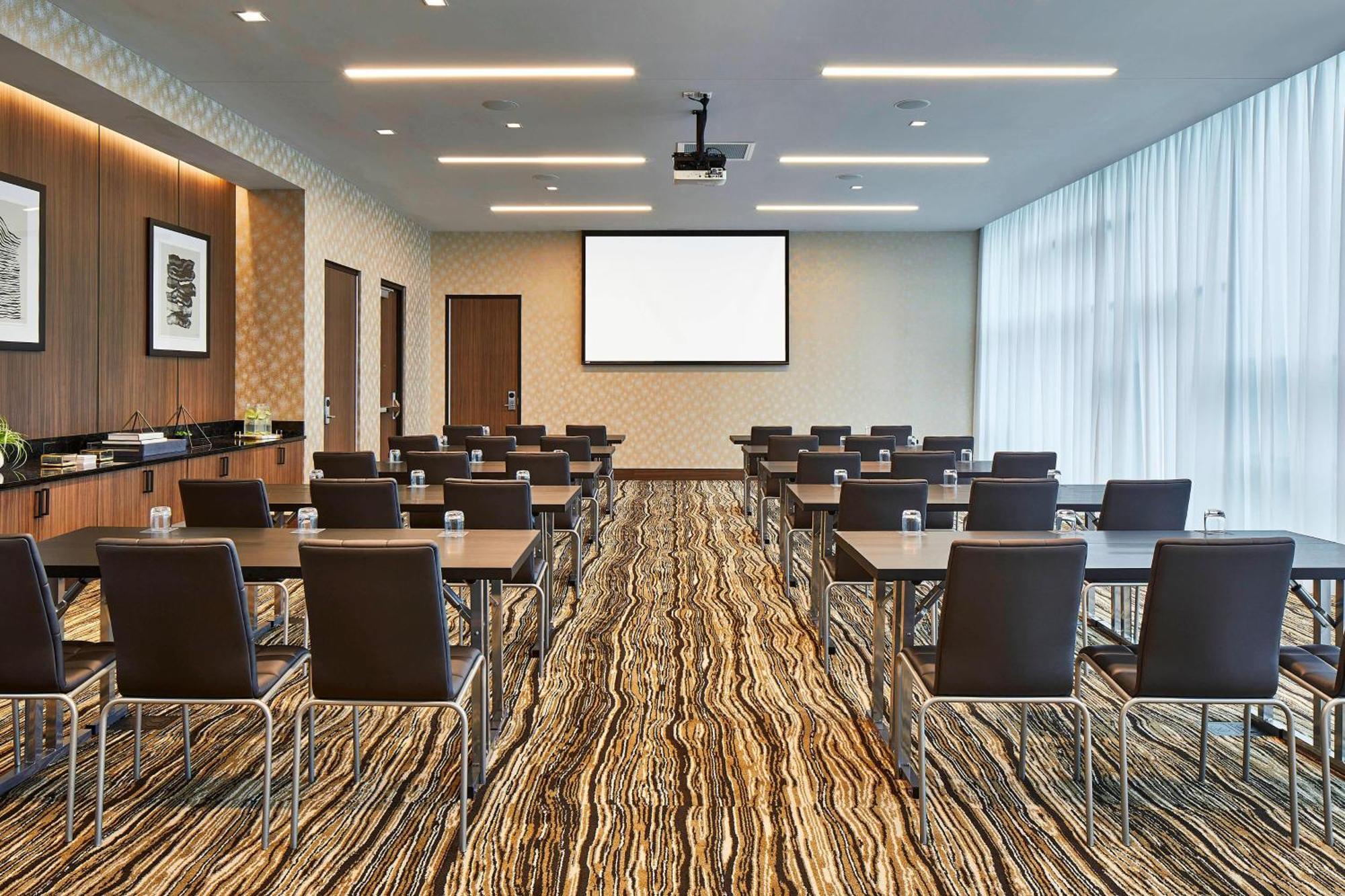 Ac Hotel By Marriott Cleveland Beachwood Exterior photo